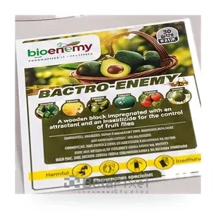 Full-colour label for a fruit-fly control product with avocado photos, instructions and safety icons